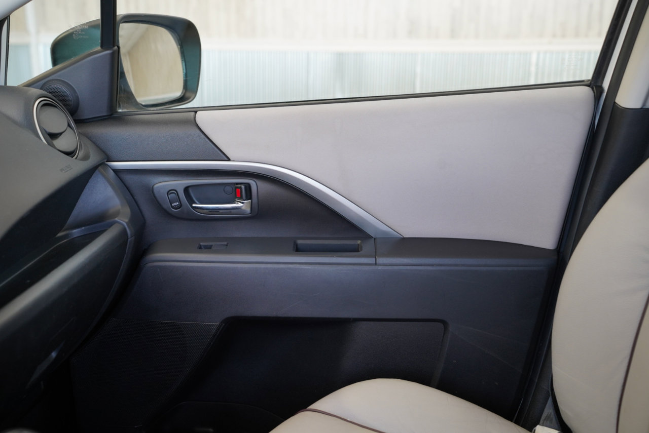 Used 2014 MAZDA MAZDA5 Grand Touring image 31