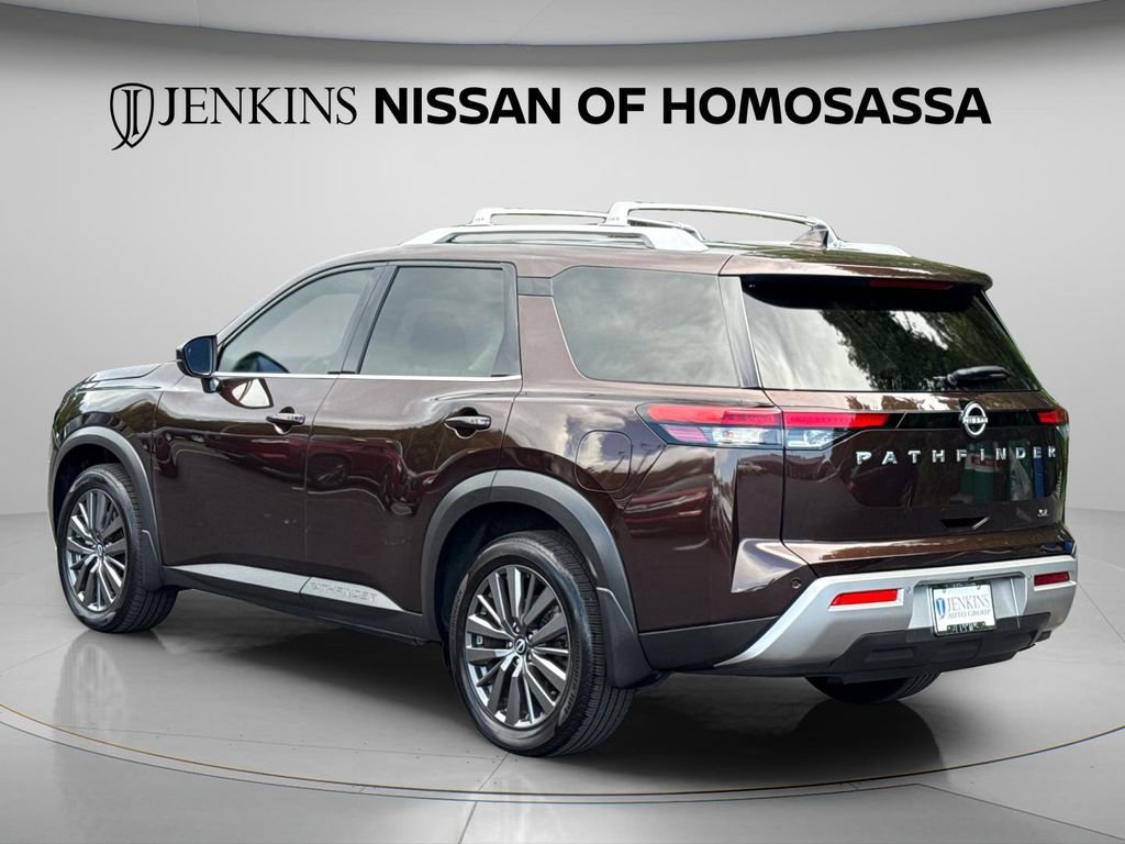 Certified 2022 Nissan Pathfinder SL w/ SL Premium Package FWD image 6