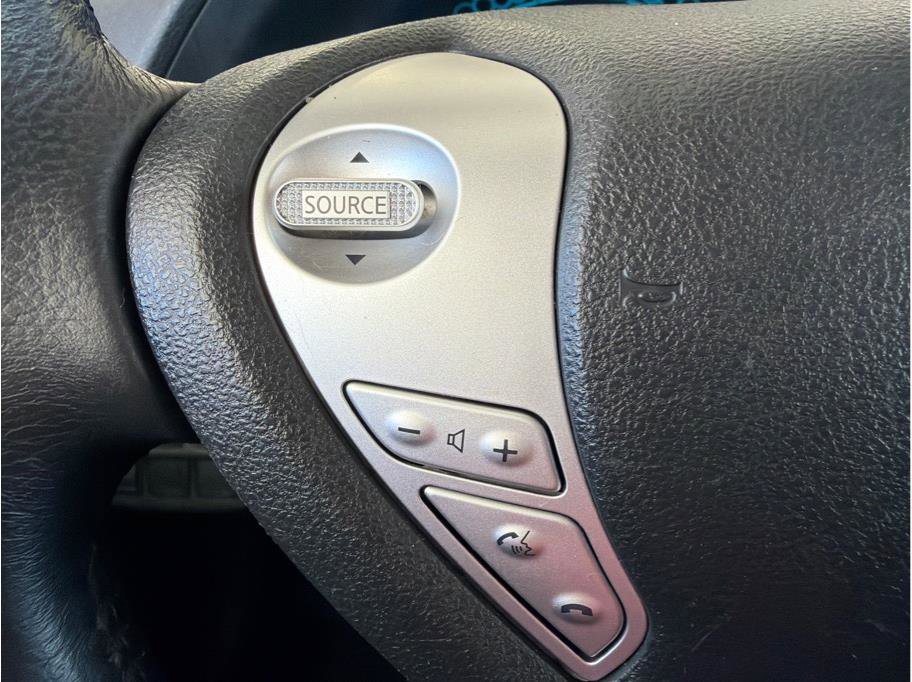 Used 2015 Nissan Leaf S w/ Charge Package image 18