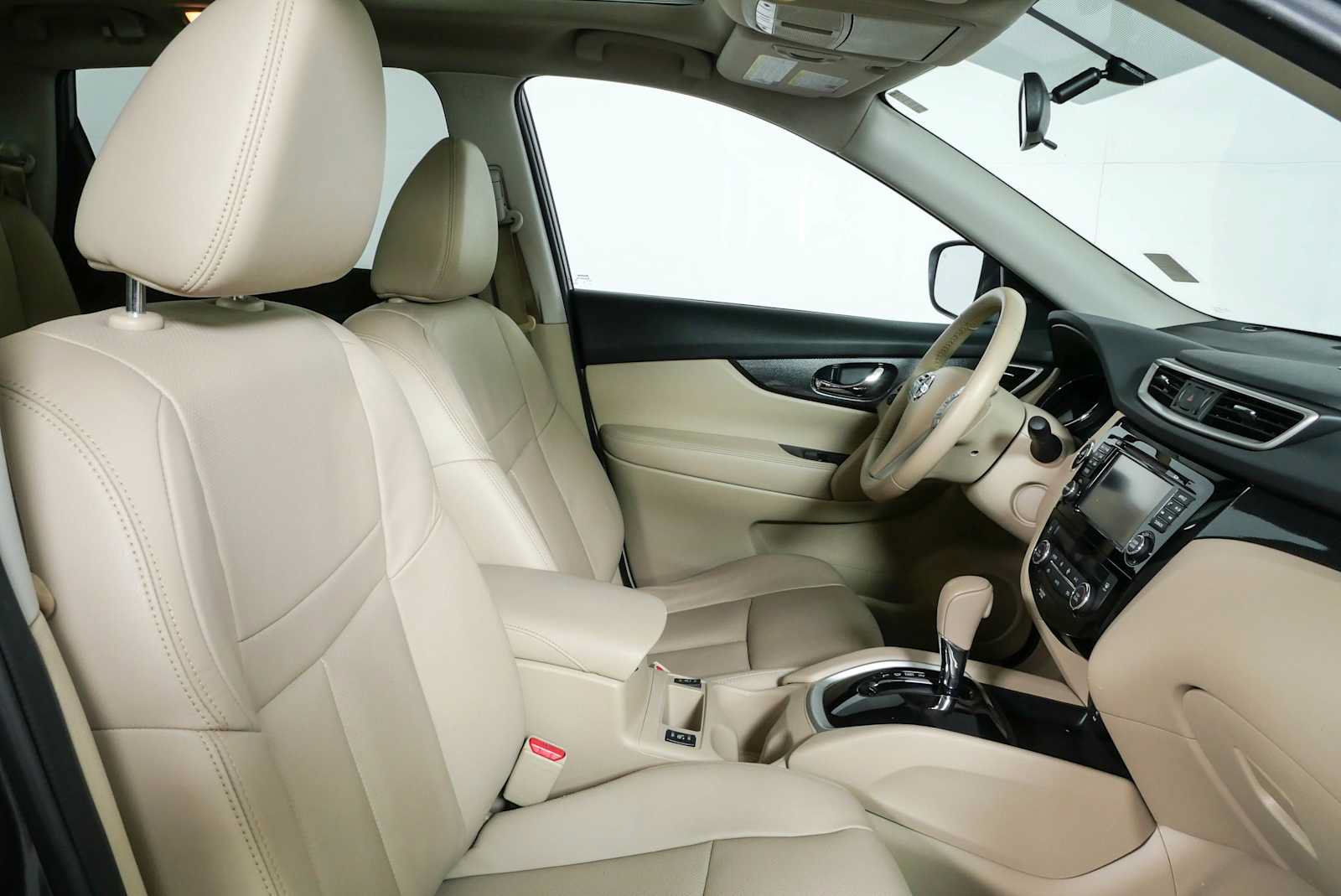 Used 2014 Nissan Rogue SL w/ SL Premium Package FWD image 22