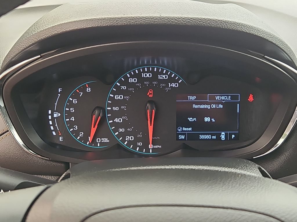 Used 2019 Chevrolet Trax LT w/ LT Convenience Package AWD/4WD image 25