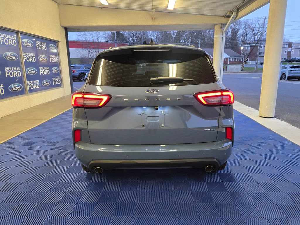 Used 2023 Ford Escape ST-Line w/ Tech Pack #1 image 5