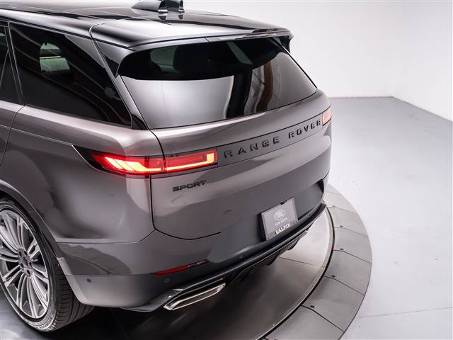 New 2027 Land Rover Range Rover Sport SE AWD/4WD image 31