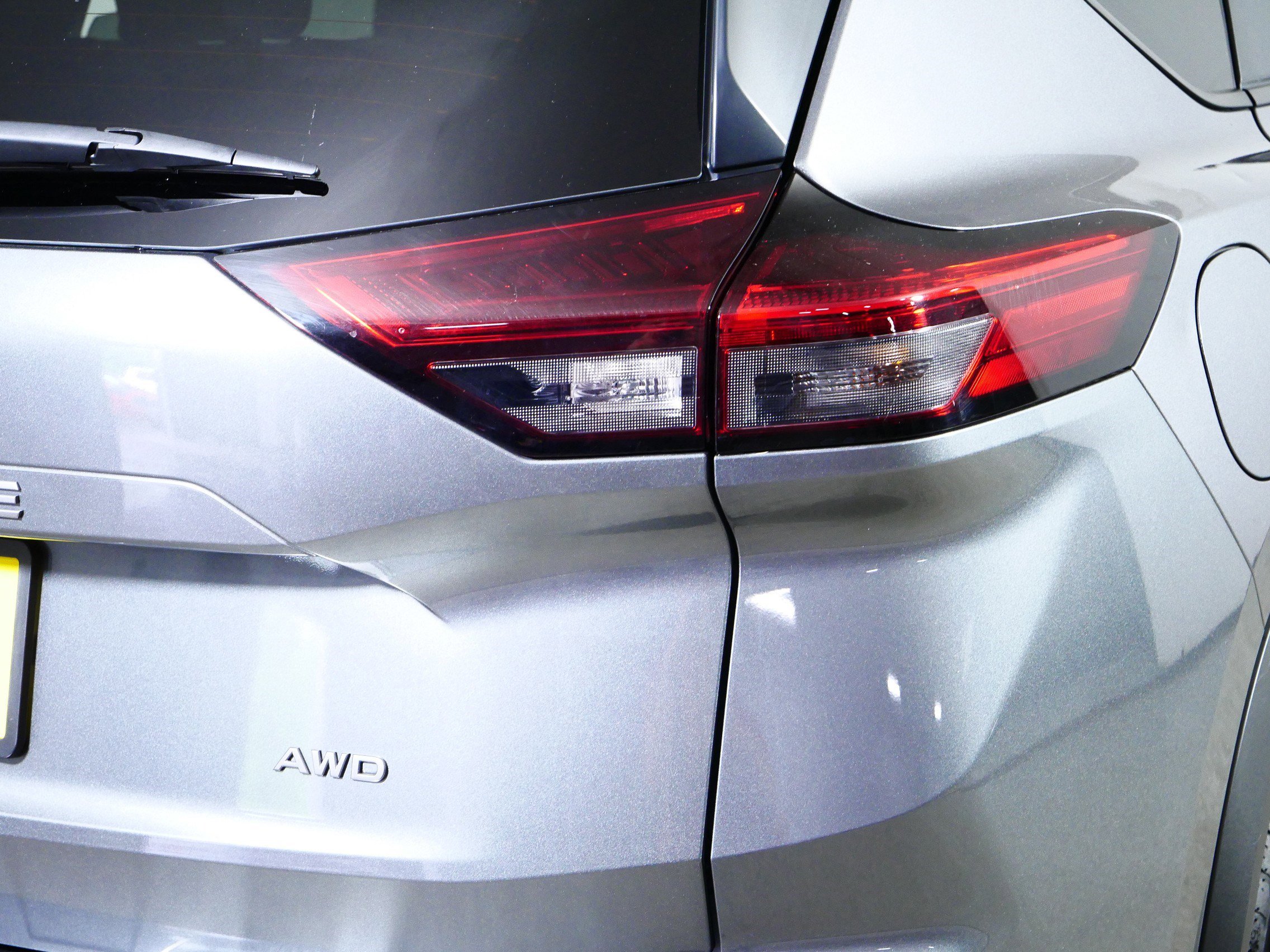 Used 2024 Nissan Rogue S AWD/4WD image 17