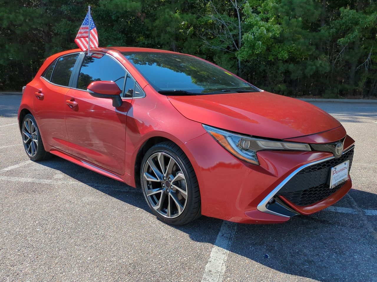 Used 2019 Toyota Corolla XSE FWD image 2