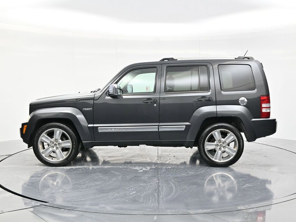 Used 2011 Jeep Liberty Sport image 8