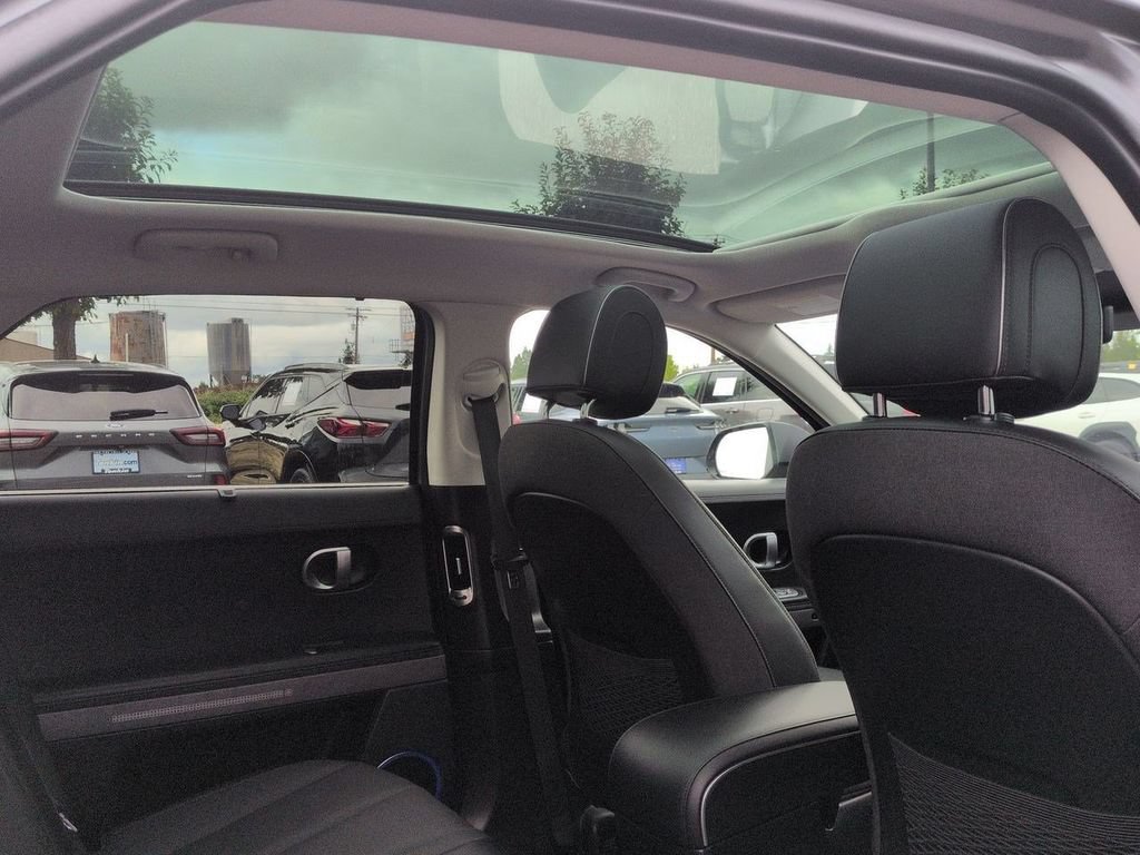 Used 2024 Hyundai Ioniq 5 Limited AWD/4WD image 30