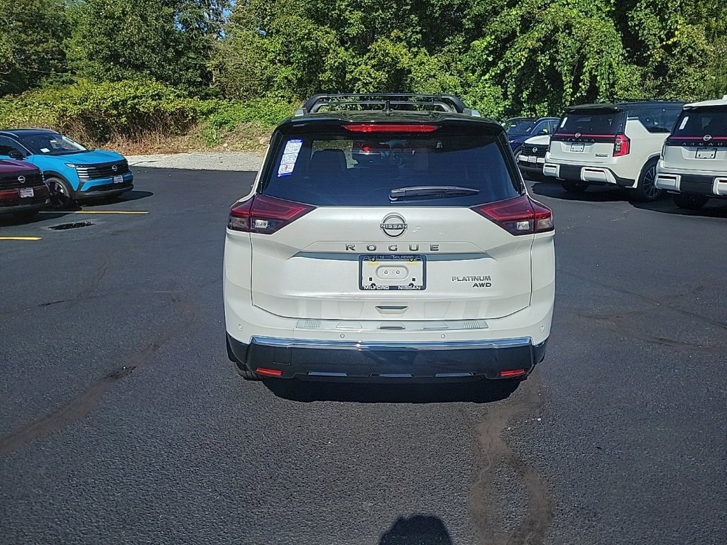 New 2026 Nissan Rogue Platinum image 5