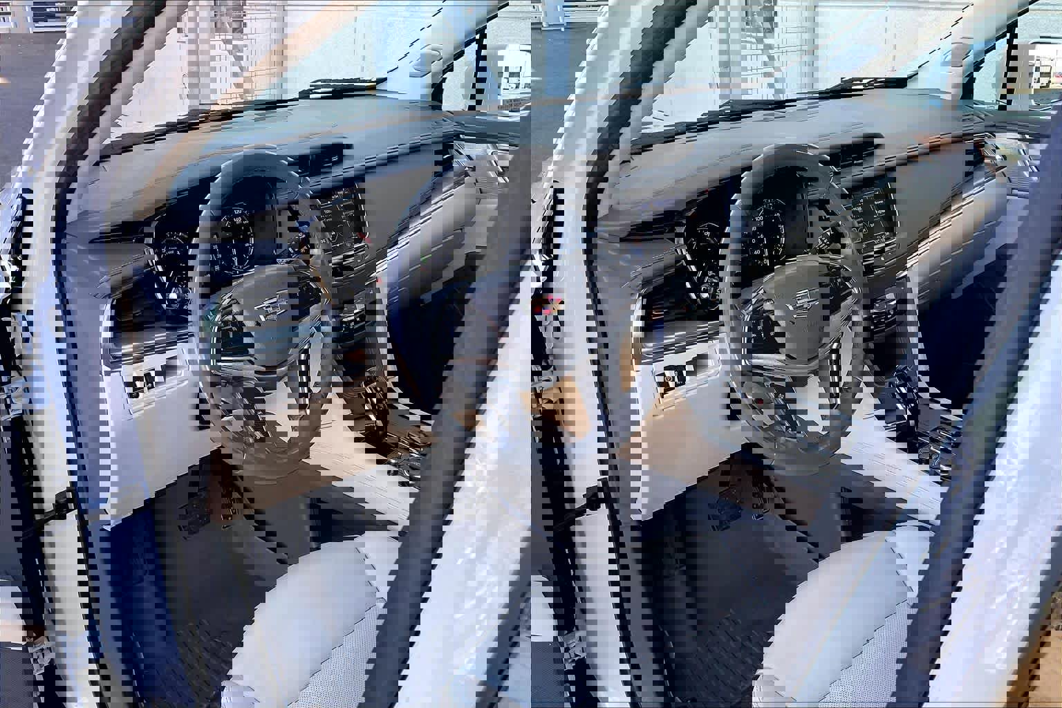 Used 2020 Cadillac XT5 Premium Luxury image 17