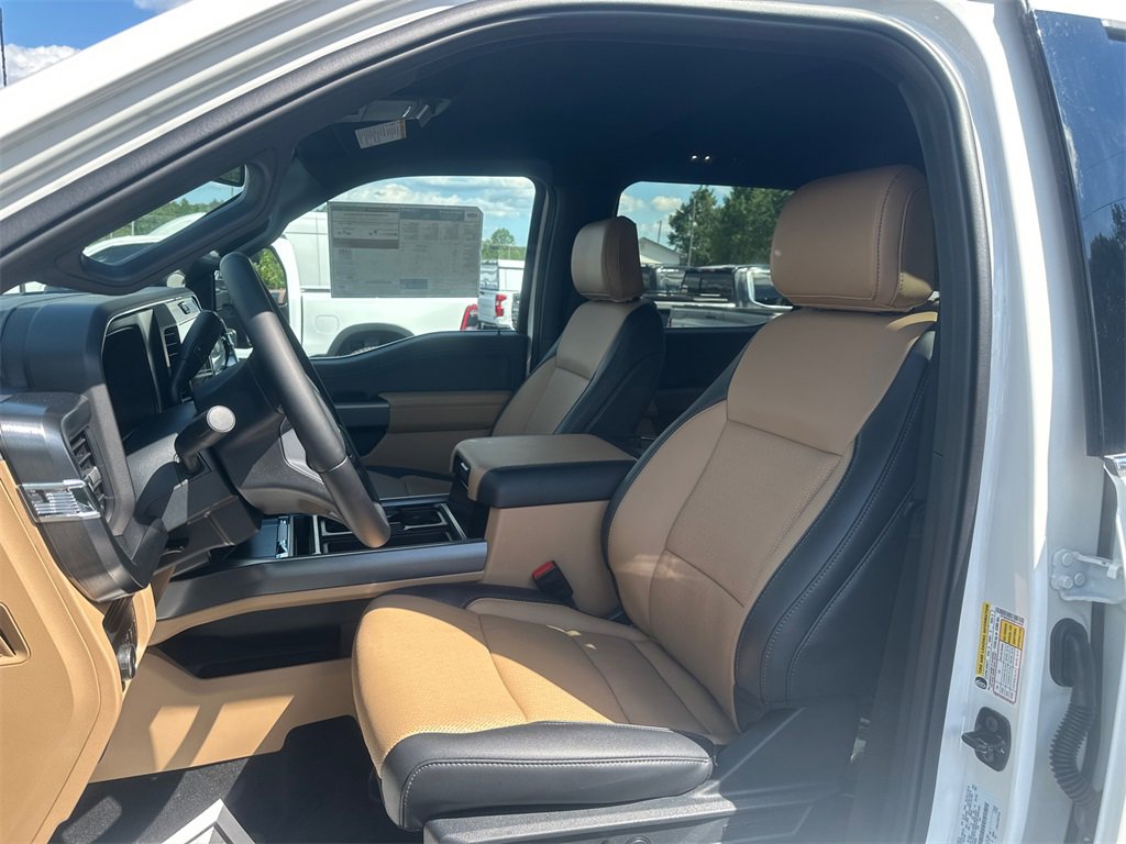 New 2026 Ford F250 Lariat w/ Chrome Package image 17