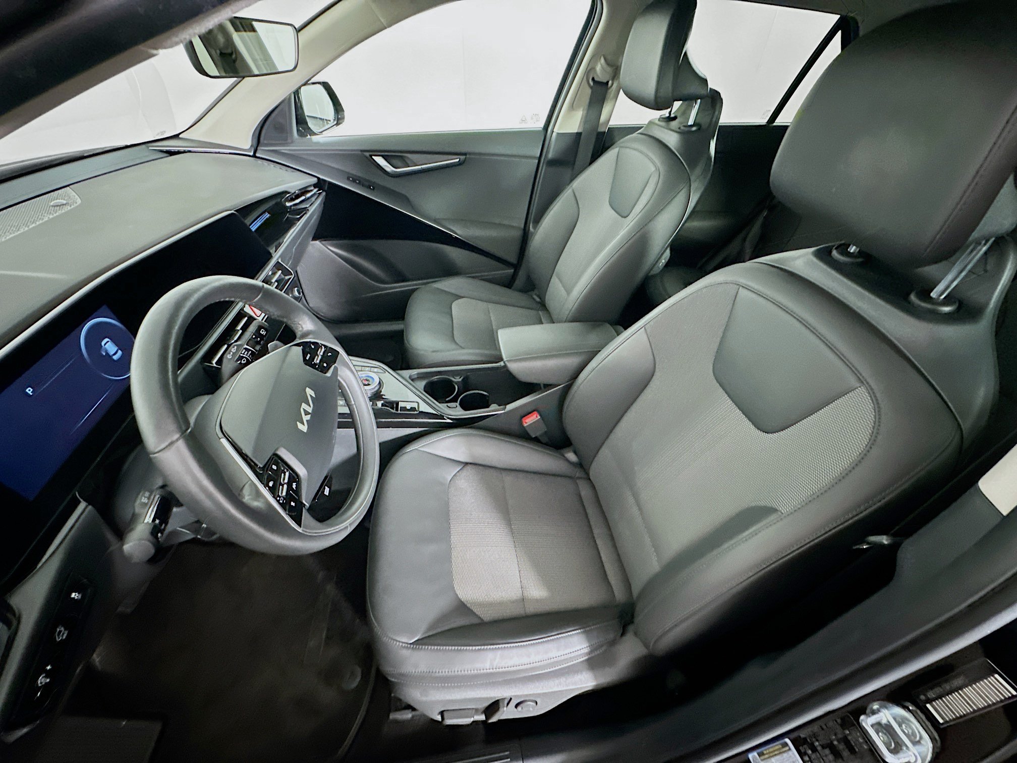 Used 2024 Kia Niro Wind w/ Wind Preserve Package FWD image 13