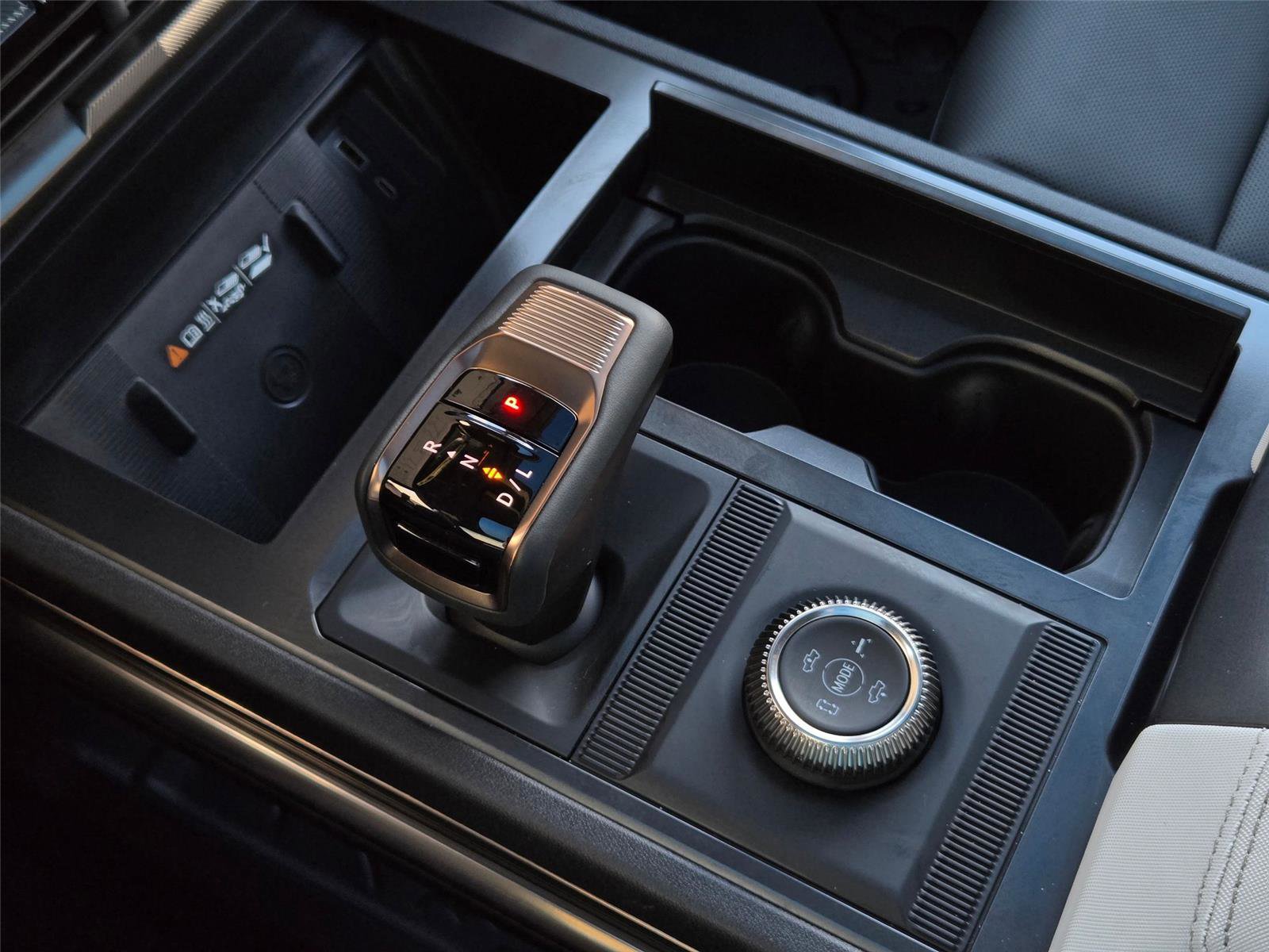 Used 2025 GMC Hummer EV 3X w/ LPO, Dark Essentials Package image 21