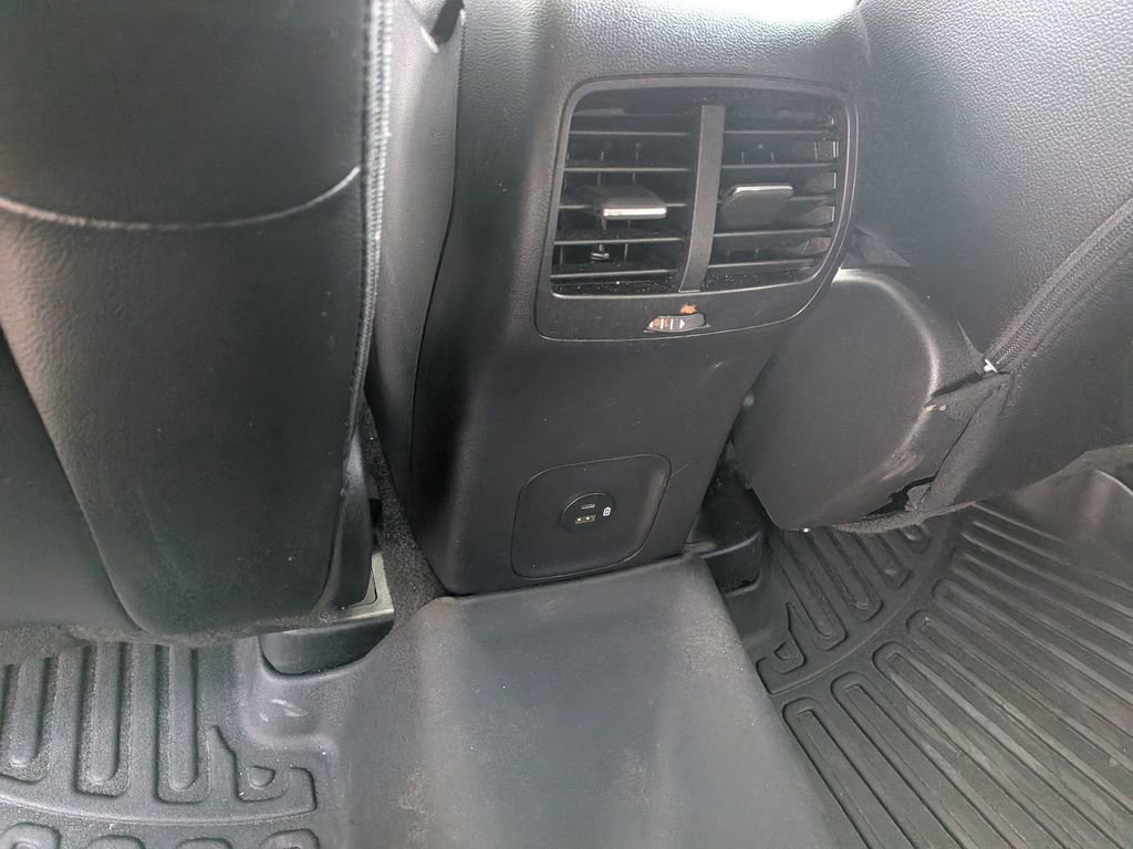 Used 2022 Ford Escape SEL image 27