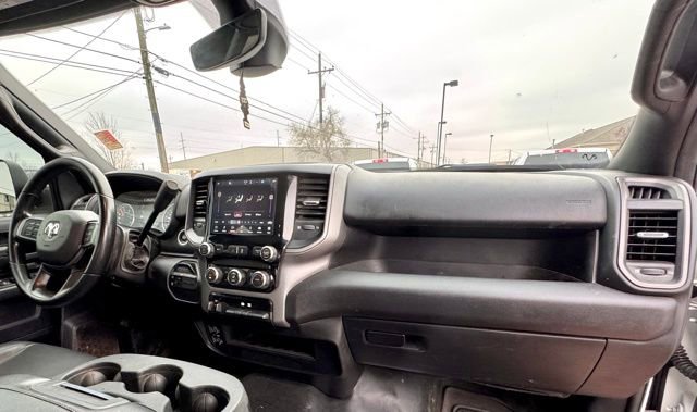 Used 2022 RAM 2500 Tradesman w/ Chrome Appearance Group AWD/4WD image 12
