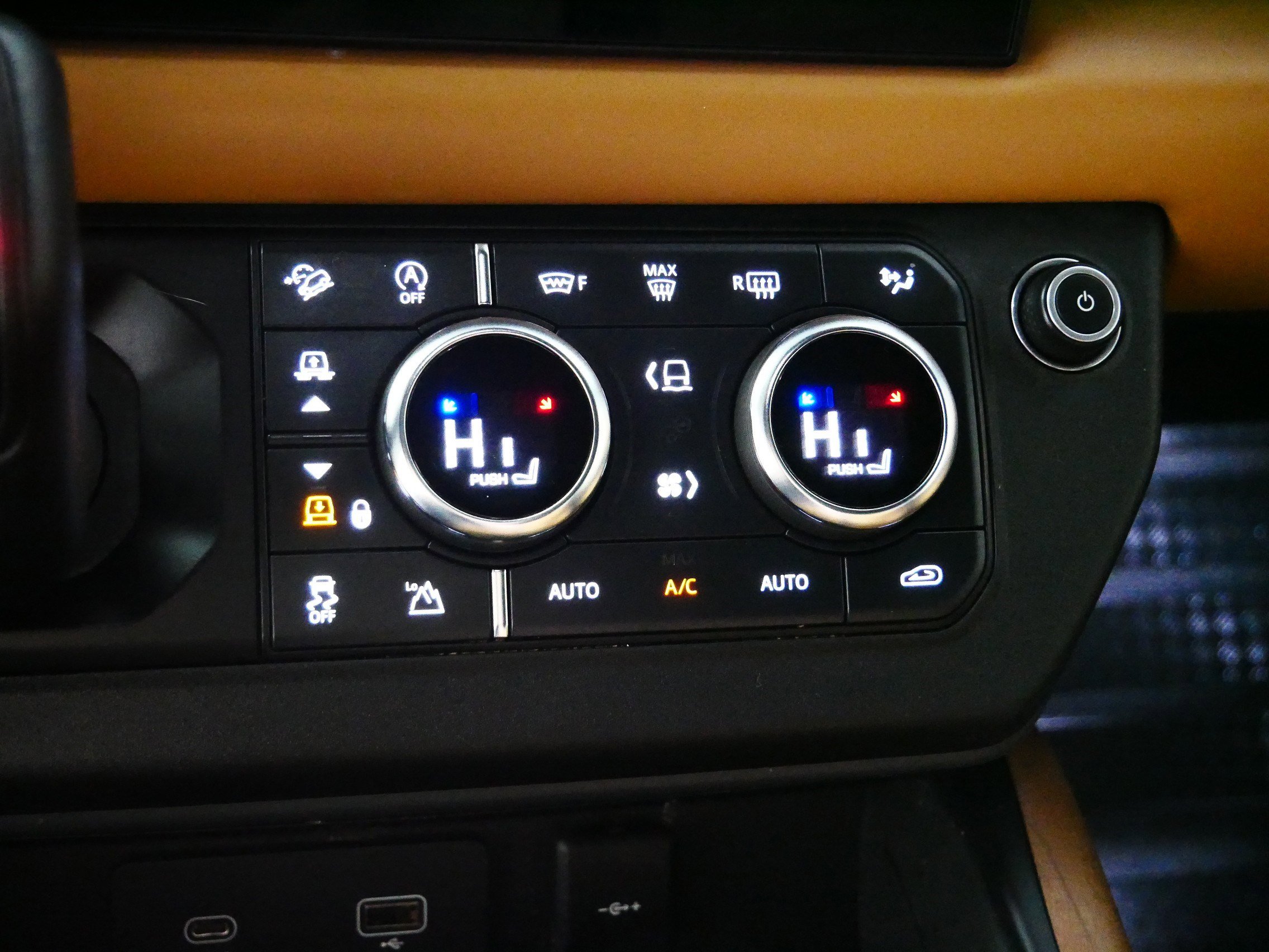 Used 2024 Land Rover Defender 110 X image 23