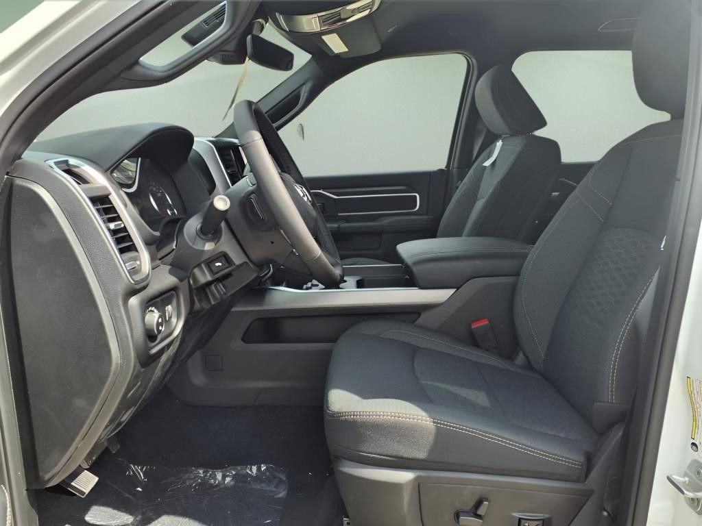 New 2025 RAM 2500 Big Horn image 4