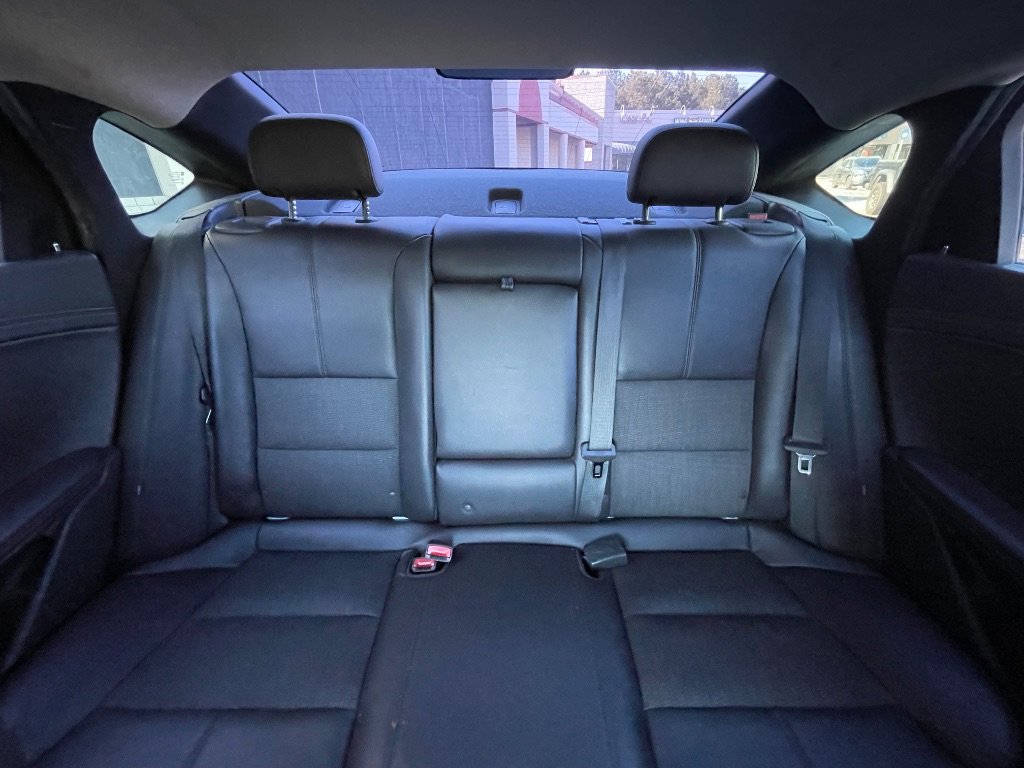 Used 2015 Chevrolet Impala LT FWD image 43