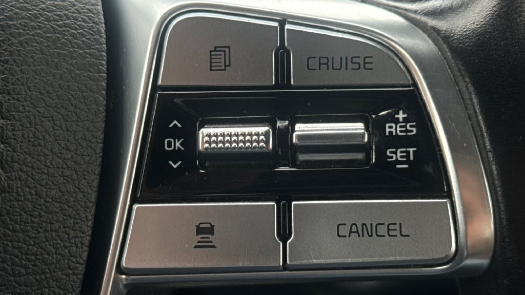 Used 2022 Kia Telluride SX w/ SX Prestige Package AWD/4WD image 36