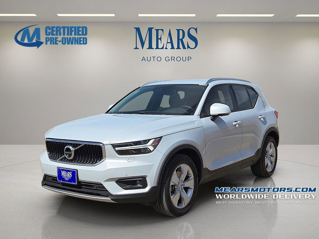 Used 2021 Volvo XC40 T5 Momentum w/ Advanced Package