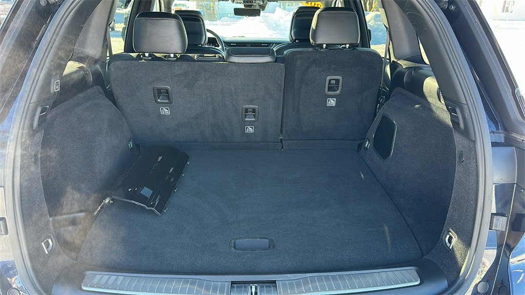 Used 2024 Jeep Grand Cherokee Overland w/ Adv Protech Group III image 30