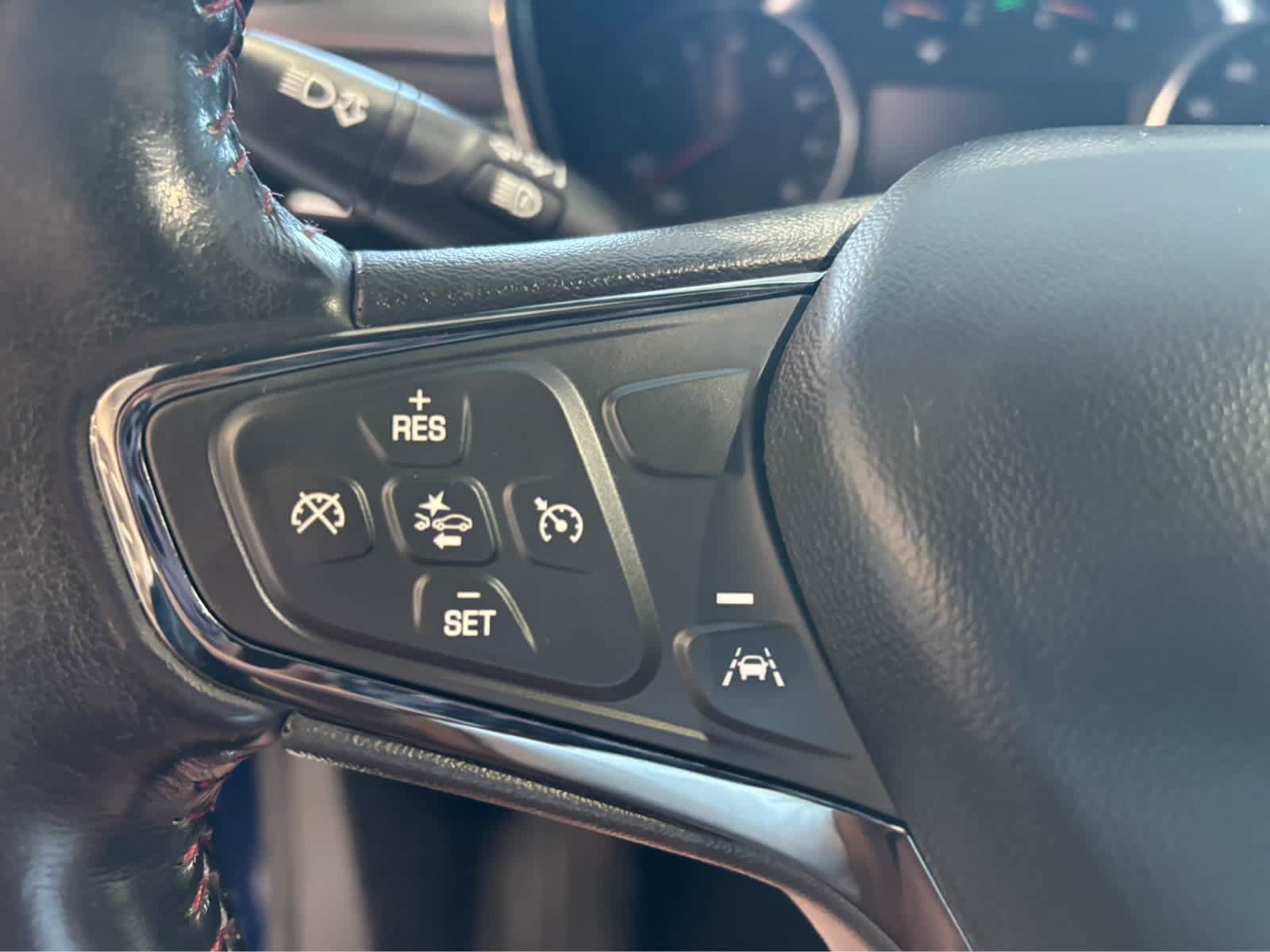 Used 2022 Chevrolet Equinox RS AWD/4WD image 19