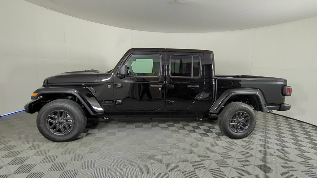 New 2026 Jeep Gladiator Sport AWD/4WD image 7
