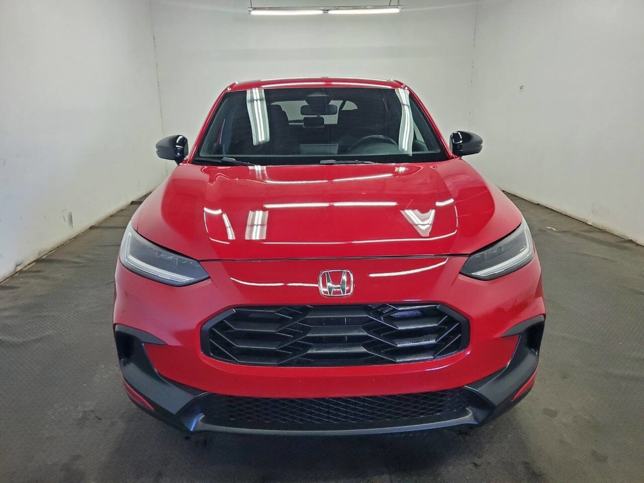 Used 2023 Honda HR-V Sport image 2