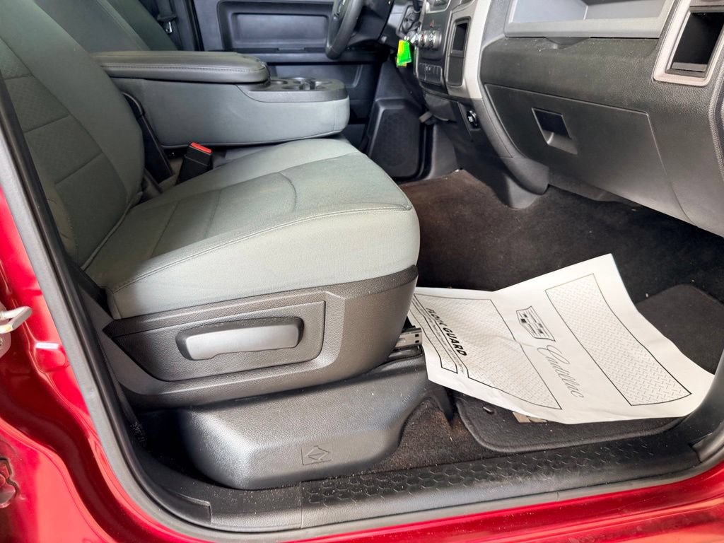 Used 2014 RAM 1500 Express RWD image 25