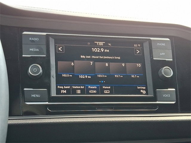 Used 2024 Volkswagen Jetta SE image 16