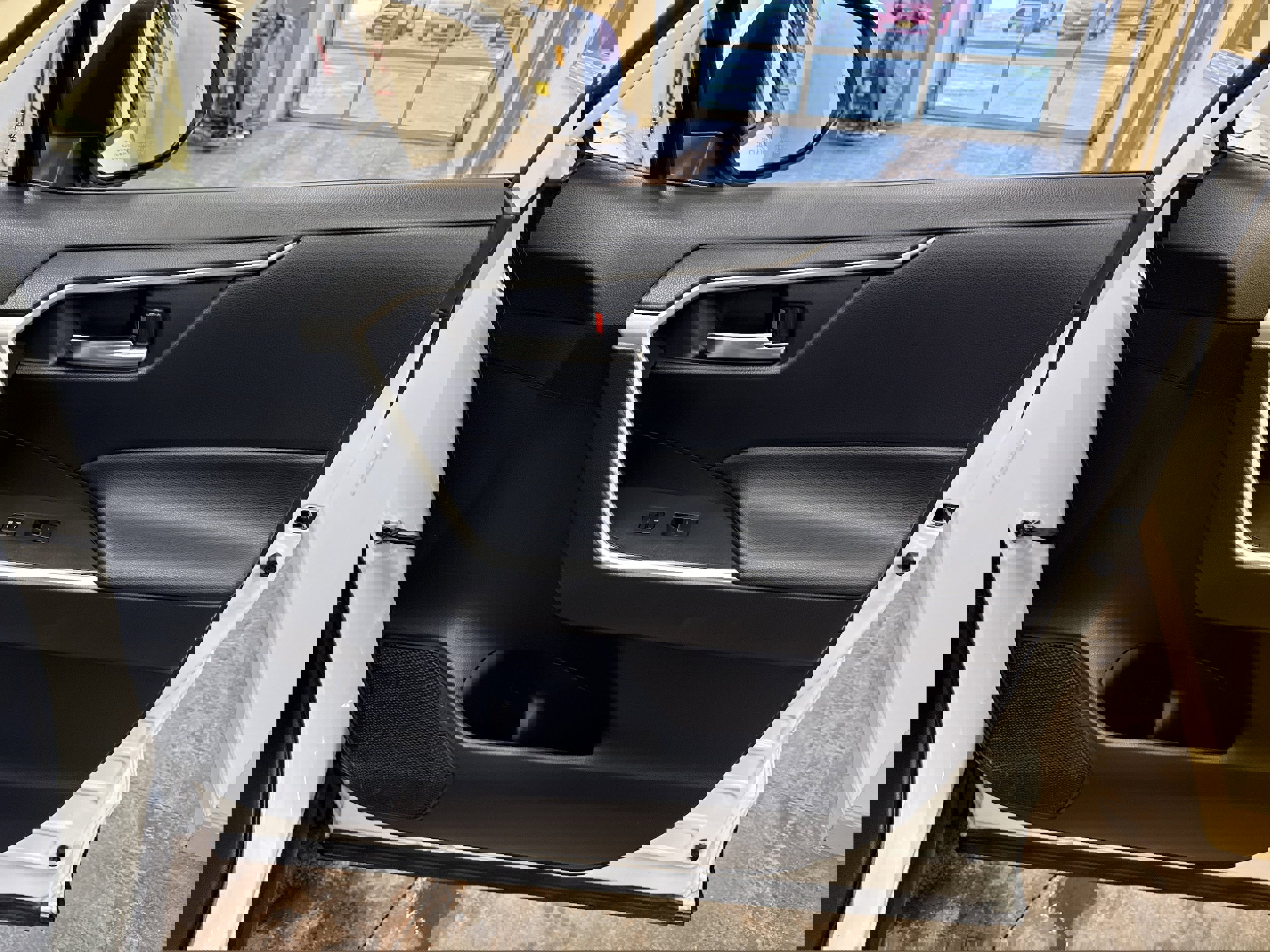 Used 2023 Toyota RAV4 SE w/ Weather & Moonroof Package image 14