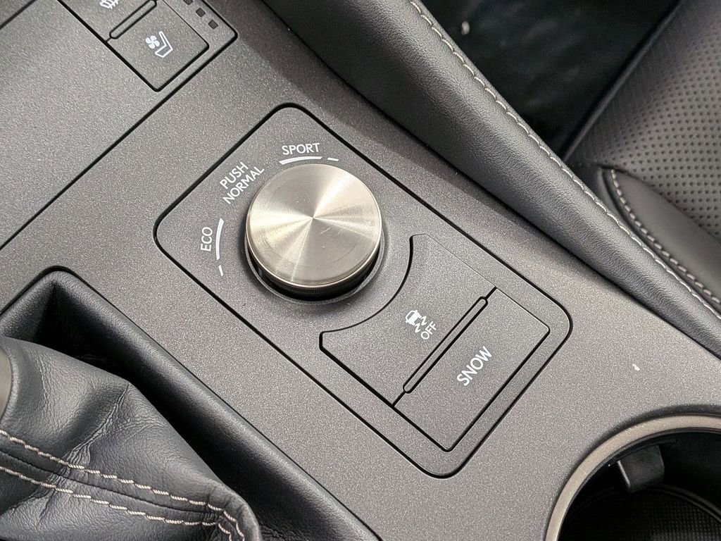 Used 2015 Lexus RC 350 AWD w/ Navigation System Package image 28