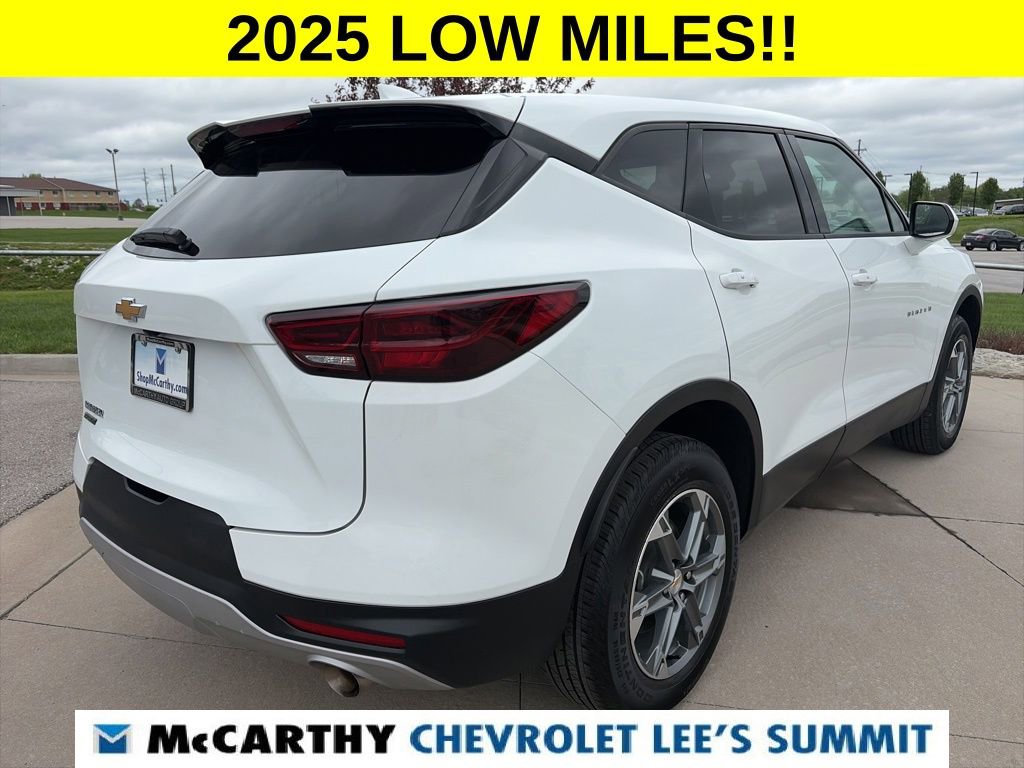 Used 2025 Chevrolet Blazer LT FWD image 14