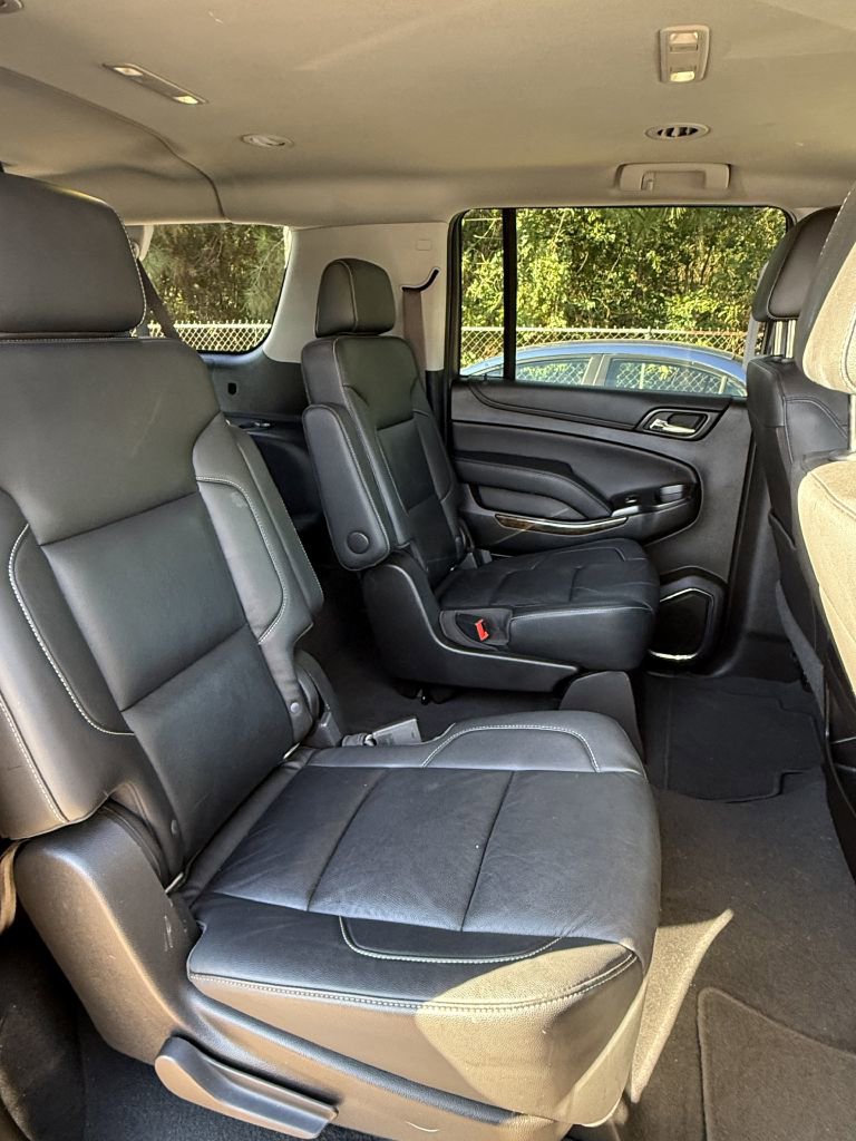 Used 2019 Chevrolet Suburban LT image 27