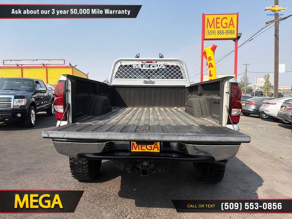 Used 2004 Chevrolet Silverado 2500 LT w/ Skid Plate Package AWD/4WD image 16