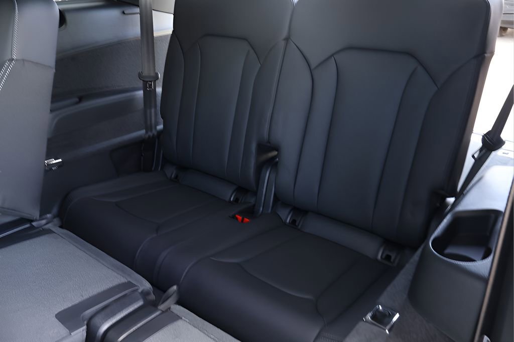 New 2026 Audi Q7 3.0T Premium Plus image 17