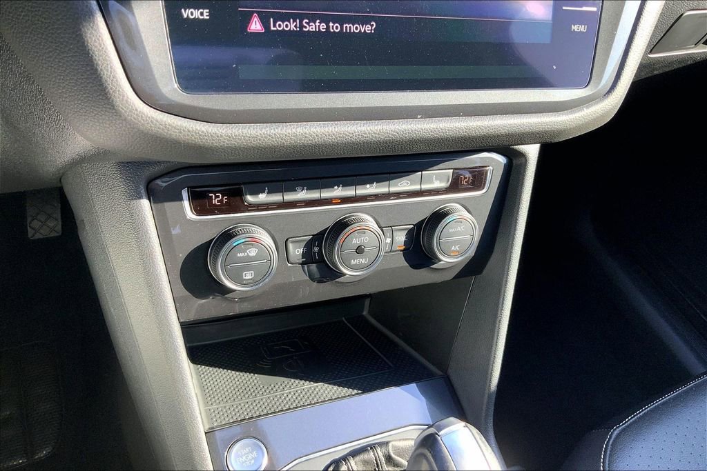 Used 2021 Volkswagen Tiguan SE w/ 3-Row Tiguan MDO Package image 30