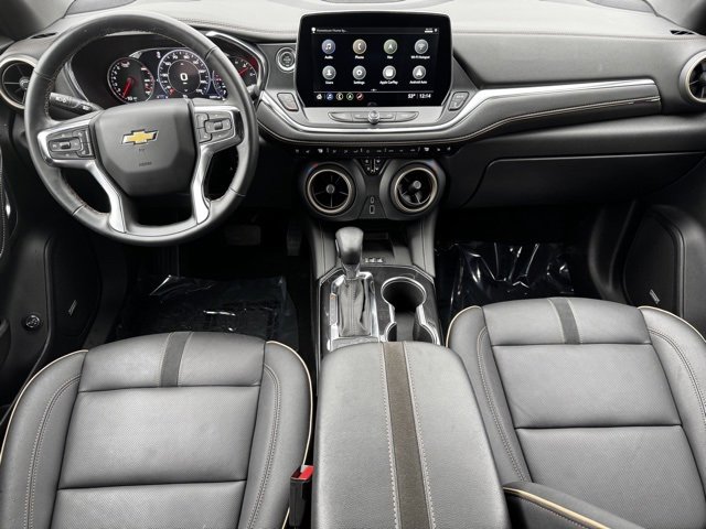 Used 2025 Chevrolet Blazer Premier w/ Driver Confidence II Package image 9