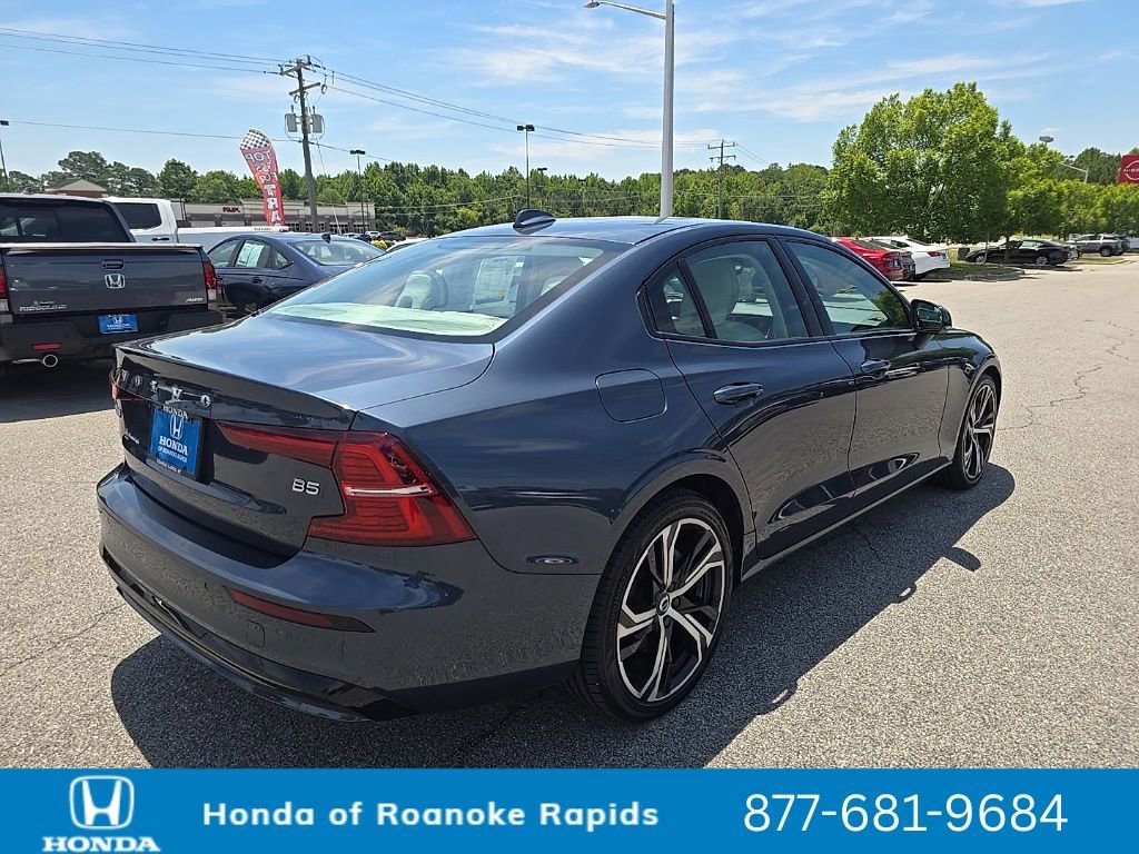 Used 2024 Volvo S60 B5 Core FWD image 5