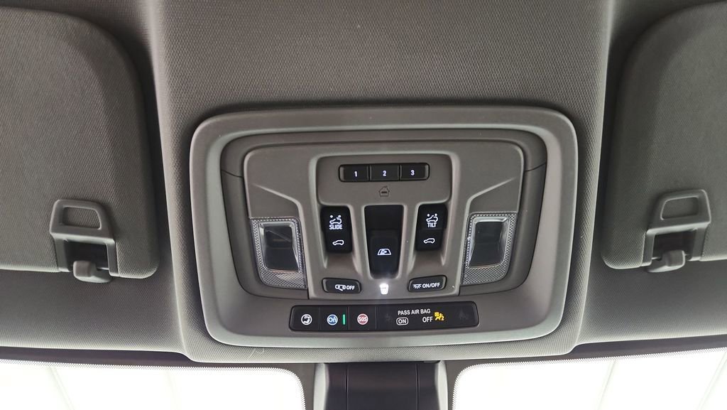 Used 2021 GMC Sierra 1500 Denali w/ Driver Alert Package II AWD/4WD image 27