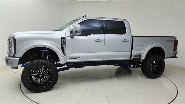 Used 2024 Ford F250 Limited w/ FX4 Off-Road Package image 3