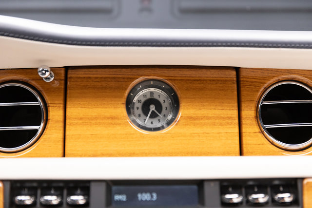 Used 2010 Rolls-Royce Phantom Drophead Coupe image 88