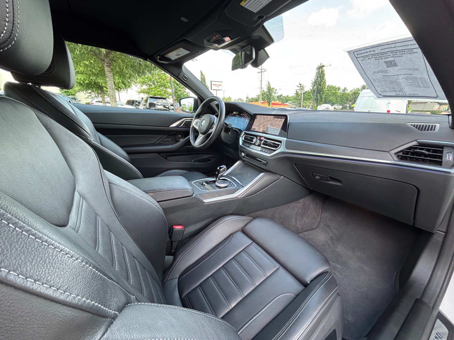 Used 2022 BMW M440i Convertible RWD image 25