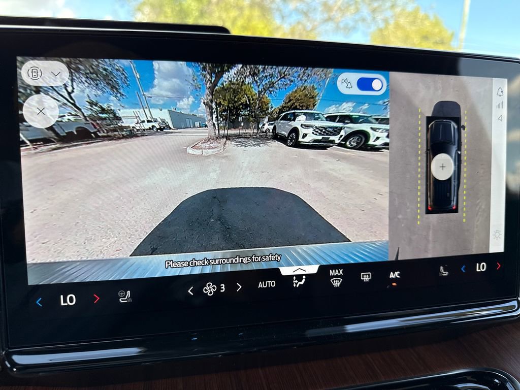 New 2025 Ford Expedition King Ranch image 28