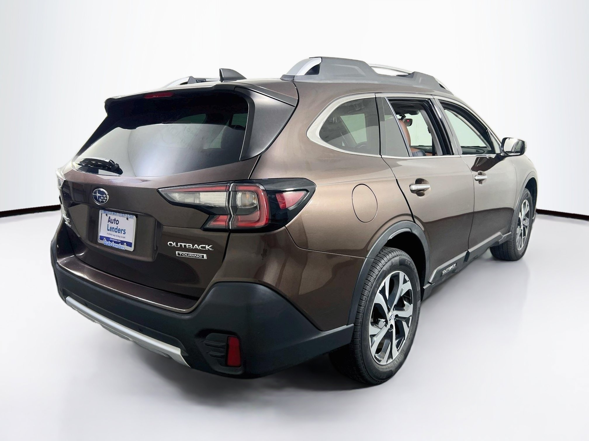 Used 2022 Subaru Outback Touring AWD/4WD image 5