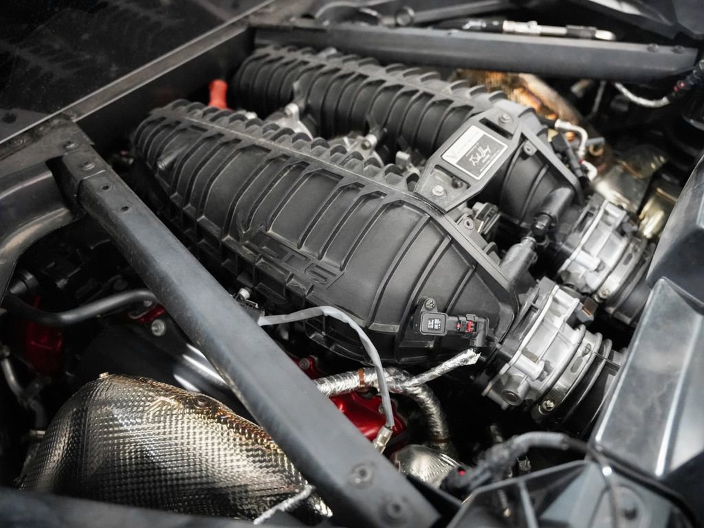 Used 2025 Chevrolet Corvette Z06 RWD image 35