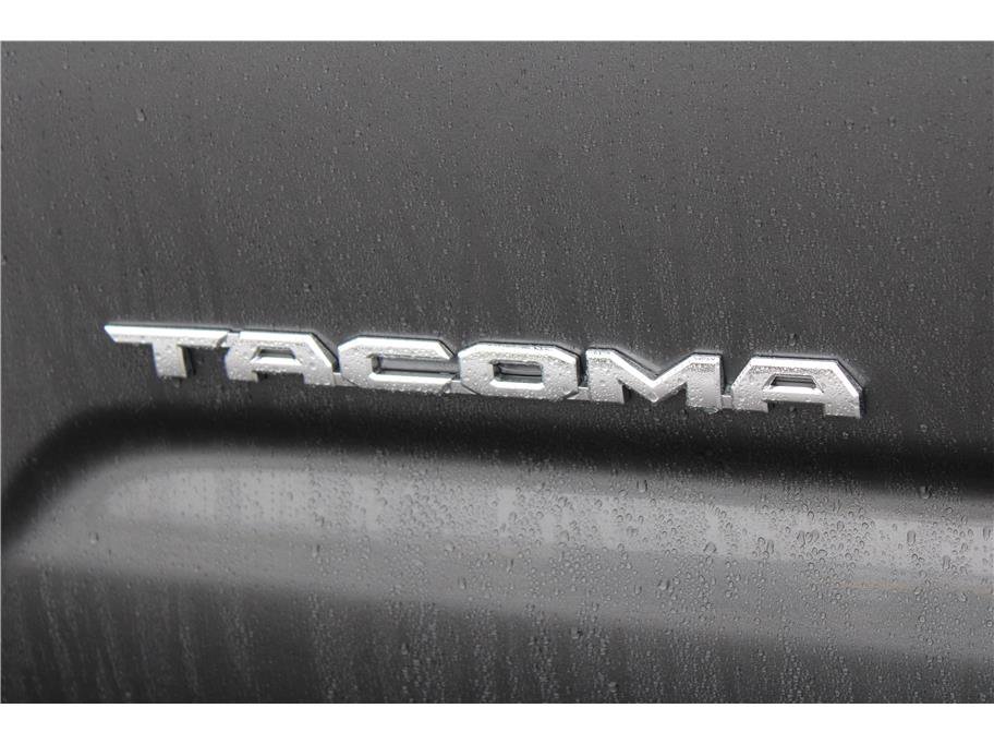 Used 2022 Toyota Tacoma SR5 w/ Technology Package AWD/4WD image 33