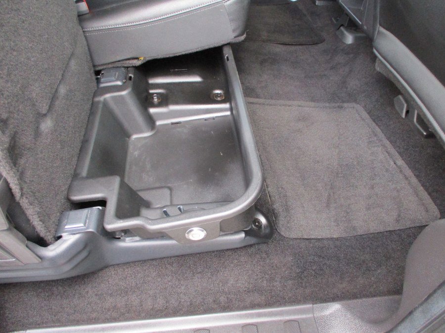 Used 2015 Ford F350 Lariat image 24