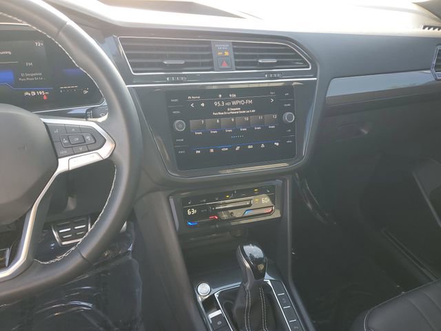 Certified 2023 Volkswagen Tiguan SE R-Line AWD/4WD image 23