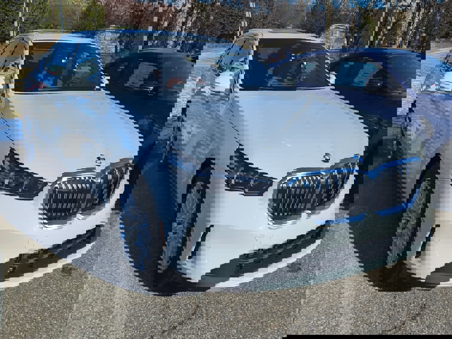 Used 2025 BMW 530i xDrive image 3