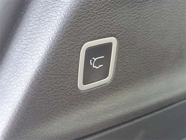 New 2026 Chrysler Pacifica Select image 8